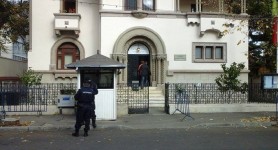 BREAKING NEWS // Percheziții la Ambasada Republicii Moldova în România